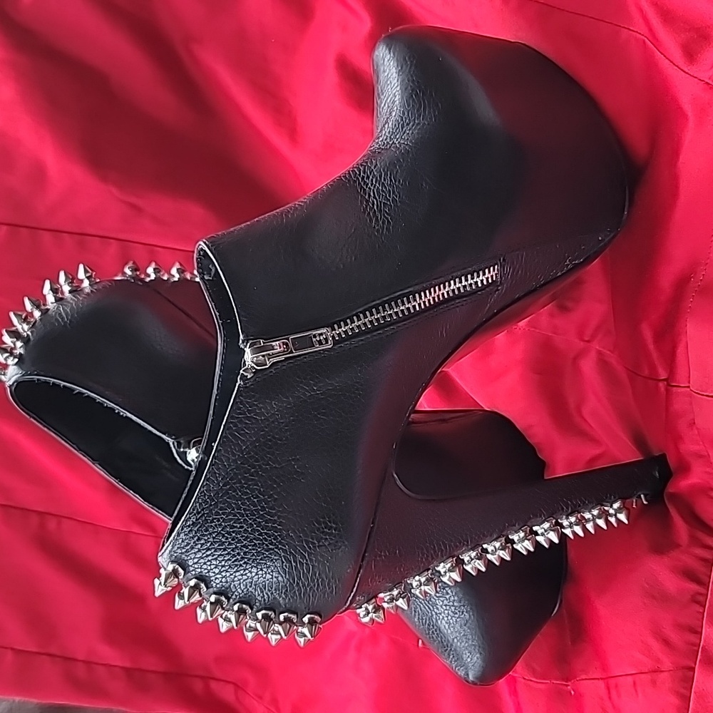 STEVE MADDEN SLICEE 9M platform stiletto black leather spikes bootie punk - Picture 3 of 7